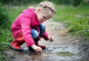 Scopri di più sull'articolo I bambini hanno bisogno di microbi, non di antibiotici, per sviluppare l&apos;immunità, affermano gli scienziati